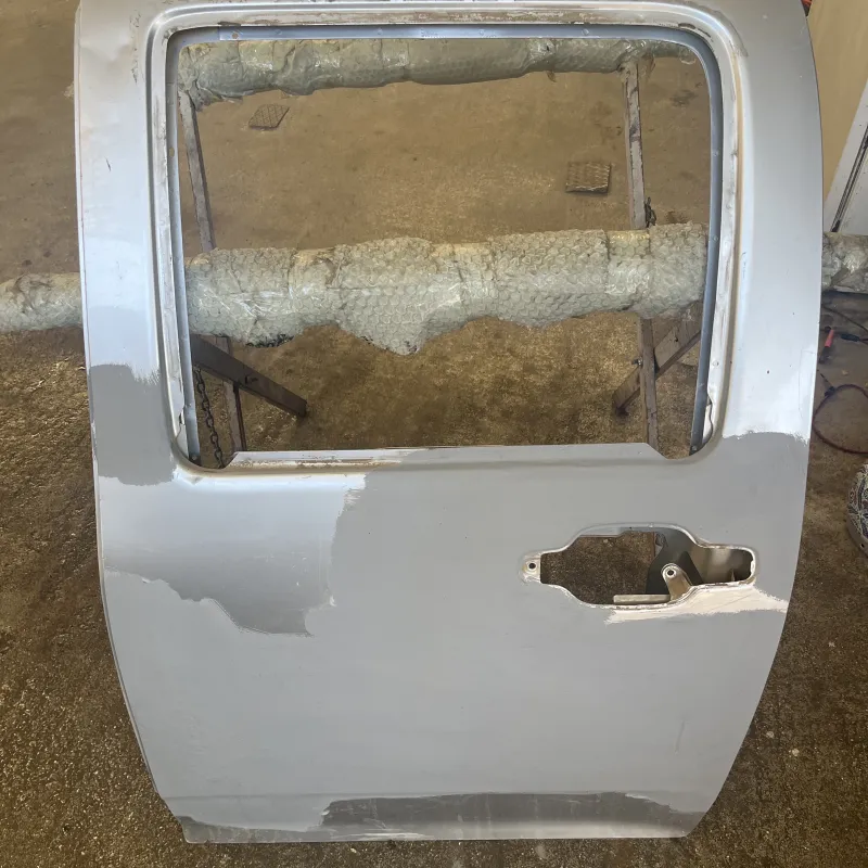 Isuzu dmax sol arka kapı