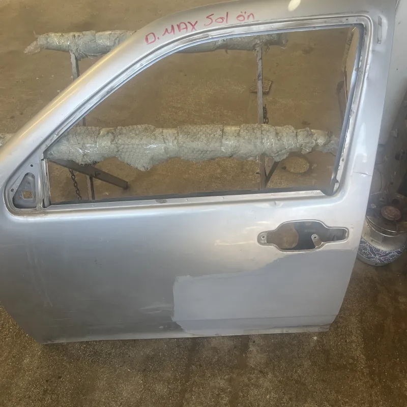 Isuzu dmax sol ön kapı